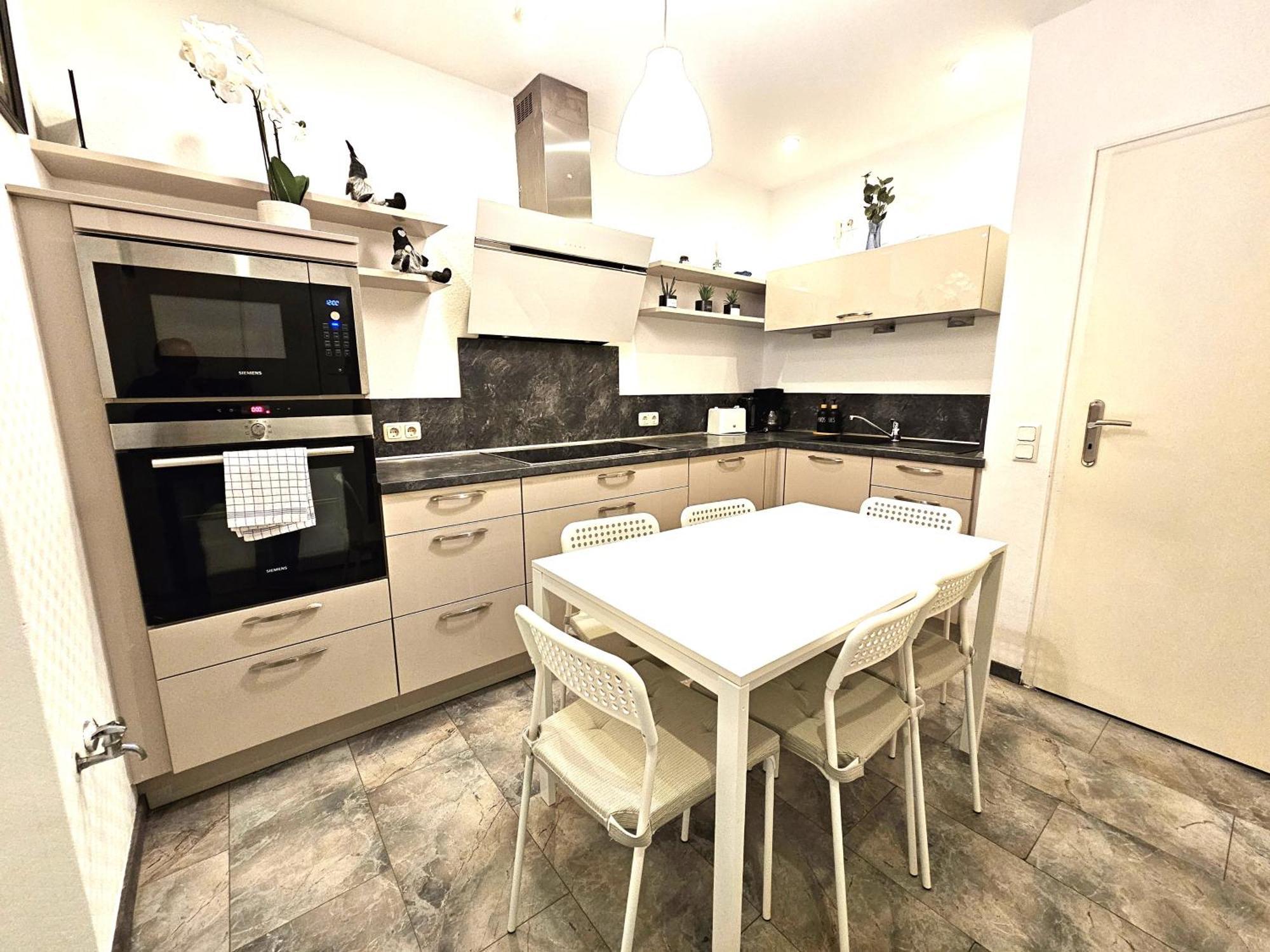 מירבוש Lovely City House מראה חיצוני תמונה